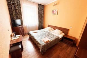 Отель Умань. Эконом двухместный  6